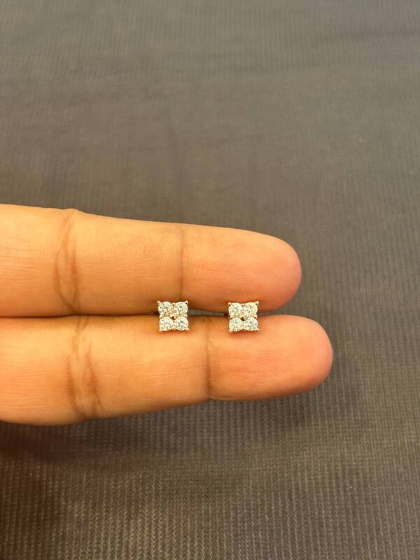 Silver 4 stone stud with rosegold finish
