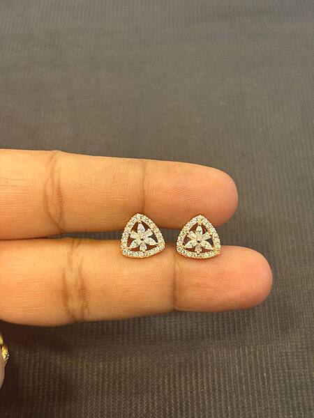 Silver star triangle stud with rosegold finish
