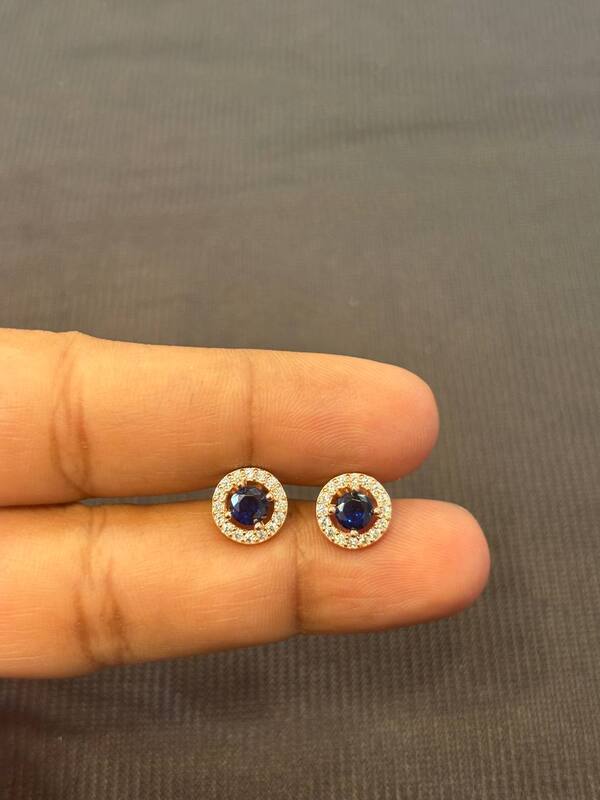Silver whity blue stud with rosegold finish