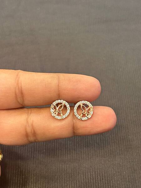 Silver round butterfly stud with rosegold finish