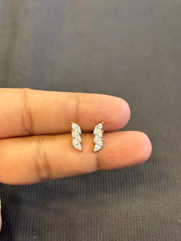 Silver leaf1 second stud with rosegold finish