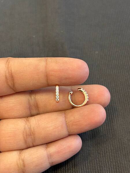 Silver press on second stud with rosegold finish