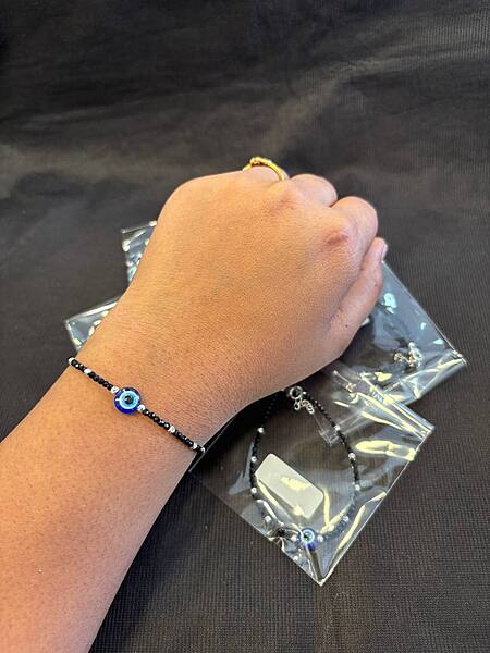 Silver evil eye bracelet
