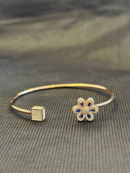 Silver blue flower kada with rosegold finish