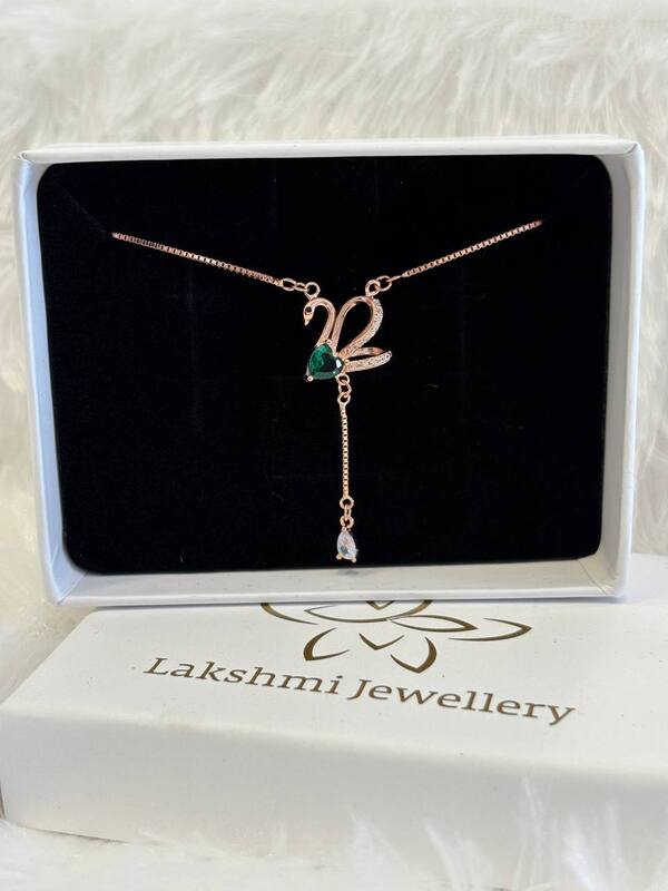 Silver swan green chain with rosegold finish