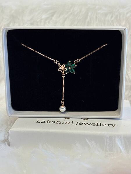 Silver green flower chain with rosegold finish