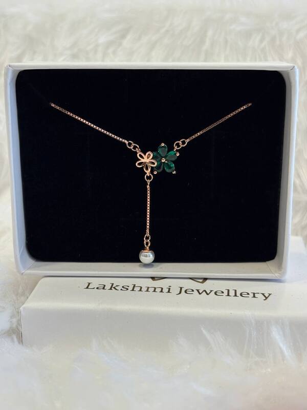 Silver green flower chain with rosegold finish