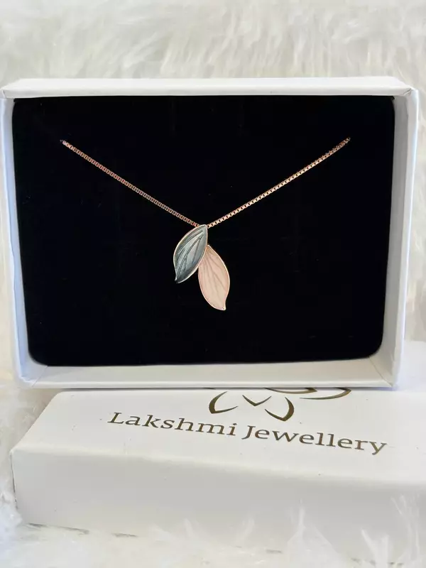 Silver double leaf chain with rosegold finish