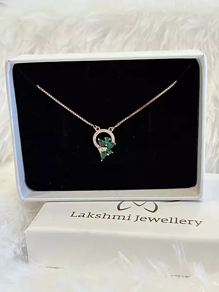 Silver green round flower with rosegold finish
