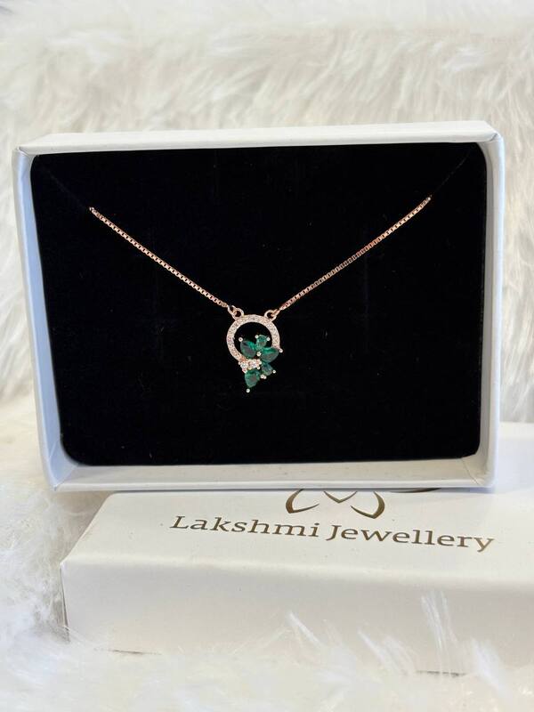 Silver green round flower with rosegold finish