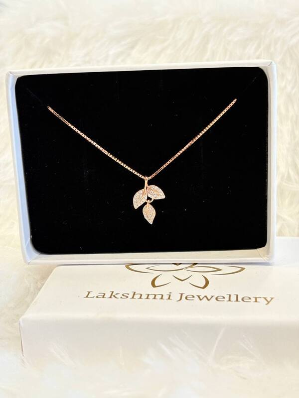 Silver thulir illai chain with rosegold finish