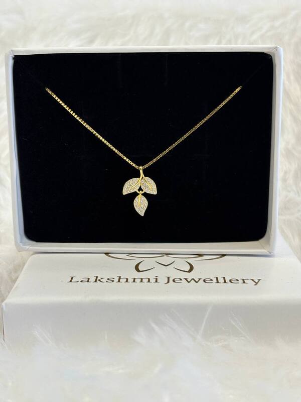 Silver thulir illai chian with gold finish