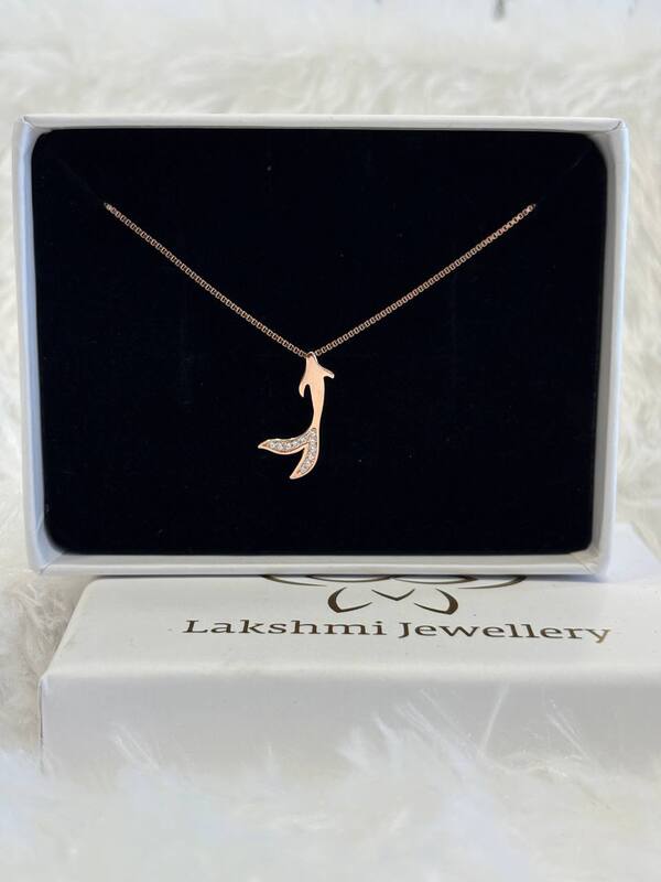 Silver anchor chain with rosegold finish