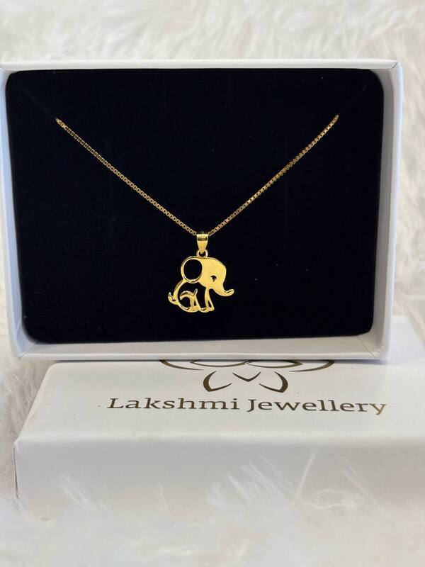 Silver yanai chain with gold finish