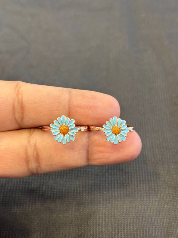 Silver blue toe ring with rosegold finish