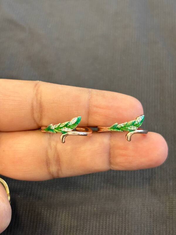 Silver green ilai toe ring with rosegold finish