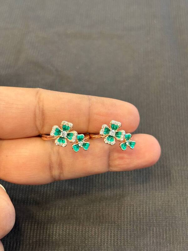 Silver mullai toe ring with rosegold finish