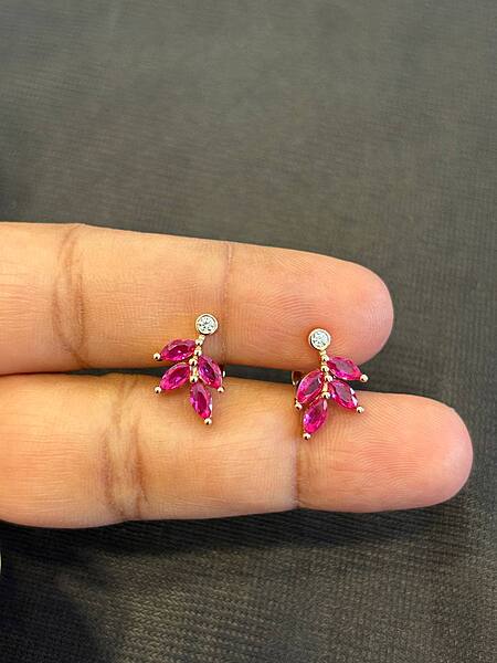 Silver pinky leaf with rosegold finish