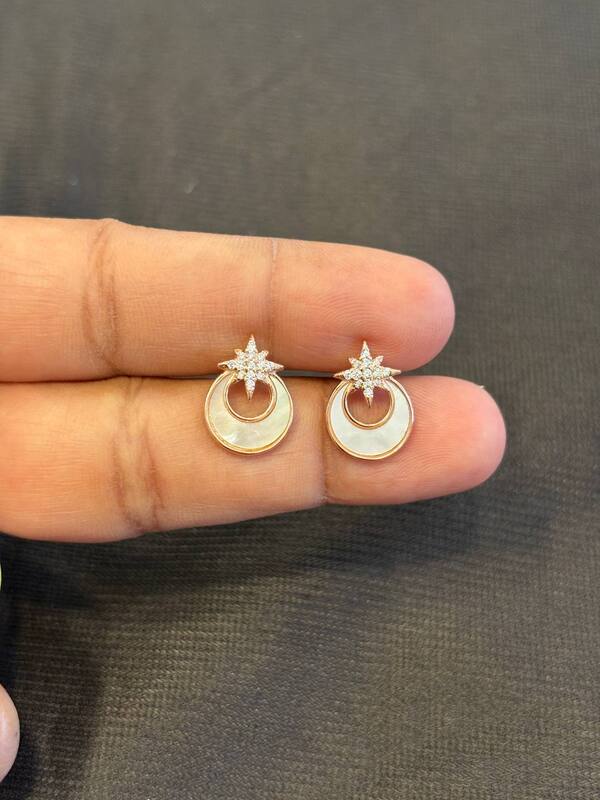 Silver deepthi stud with rosegold finish
