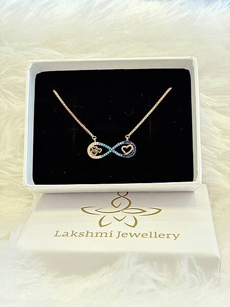 Silver infinity chain with roesgold finish