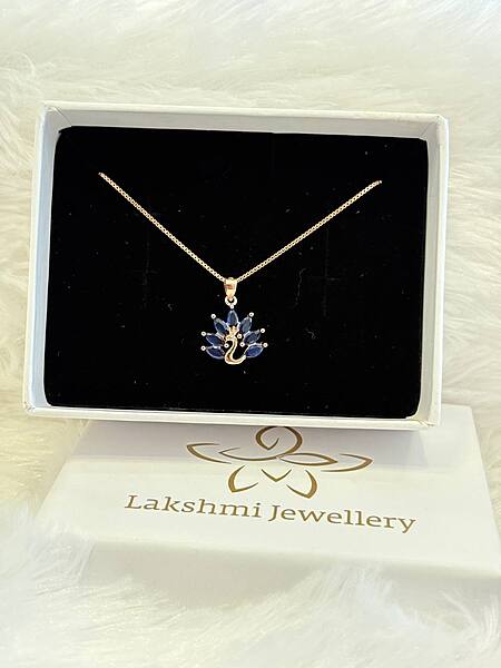 Silver pink mayil chain with rosegold finish