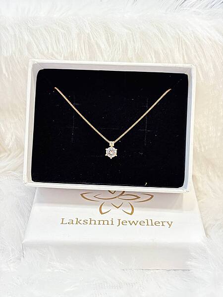 Silver cutie pendant chain with rosegold finish