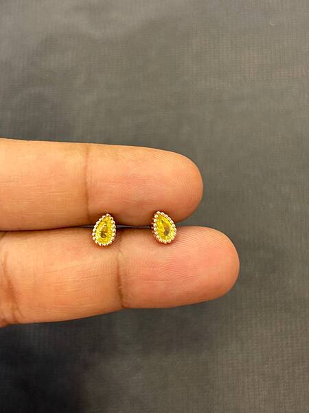 Silver droplet second stud with rosegold finish