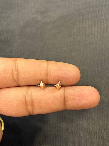 Silver sword second stud with rosegold fiinish