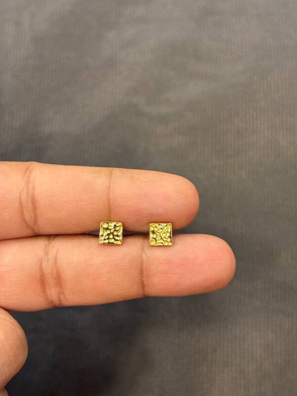 Silver square dot second stud with gold finish