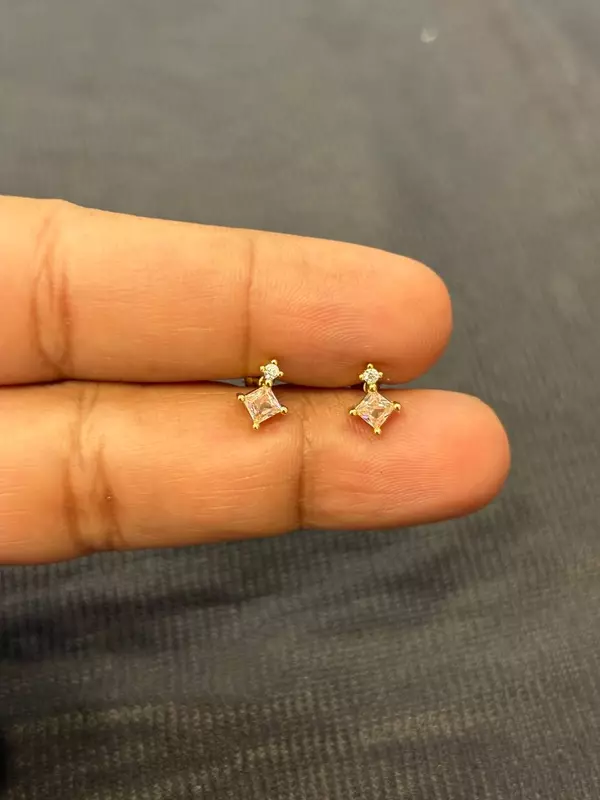 Sliver pink marriot second stud with rosegold finish