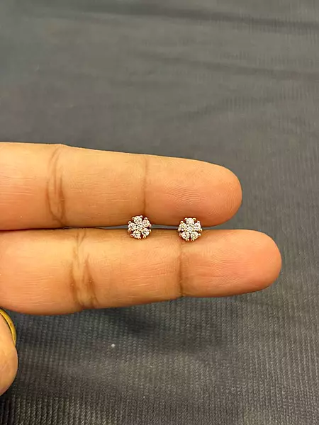 Silver pink chakra second stud with rosegold finish