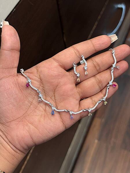 Silver helin neklace