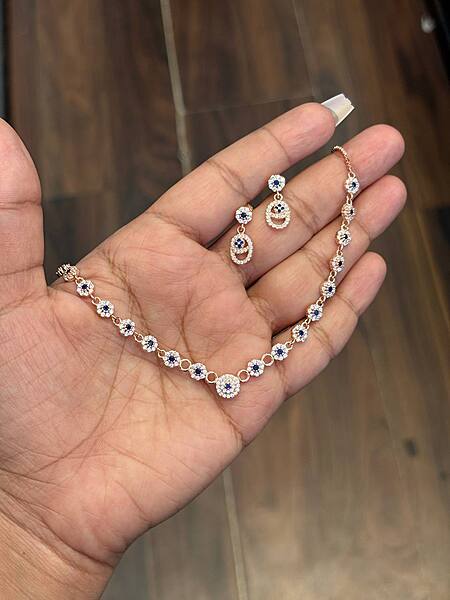 Silver raha necklace with rosegold finish