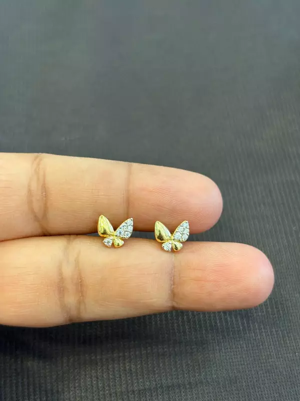 Butterfly casting 9 carat gold stud
