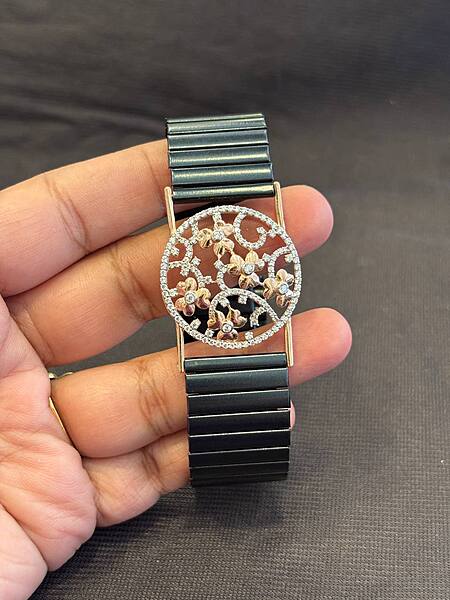 Silver kaveri wrist band