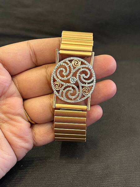 Silver induja wrist band