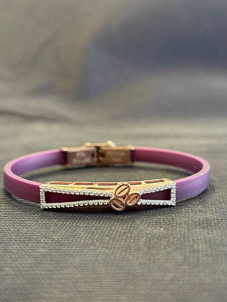 Silver deepthi unisex band with rosegold finish