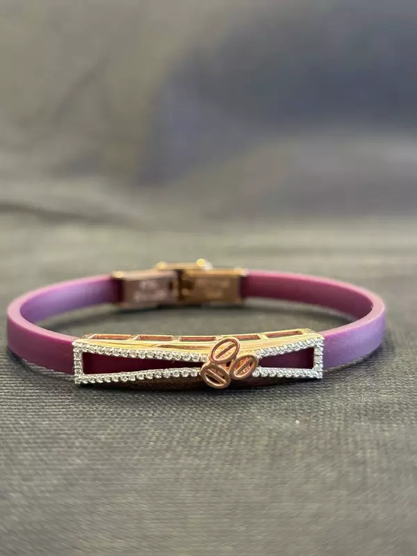 Silver deepthi unisex band with rosegold finish