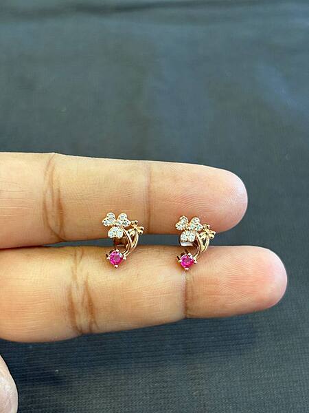 Silver flower with red stone rosegold finish