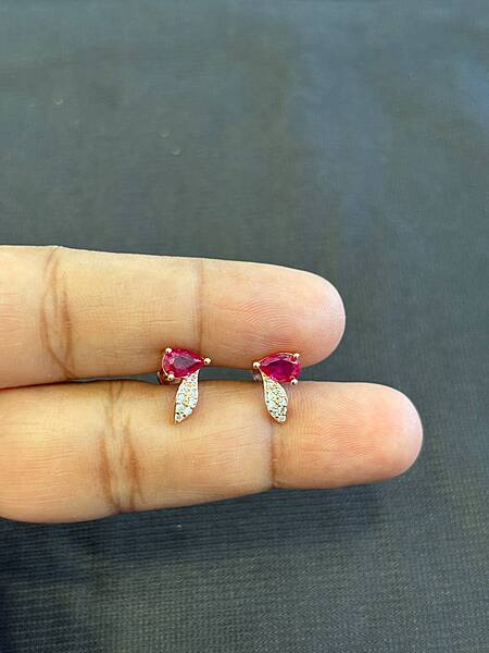 Silver thooriga stud with rosegold finish