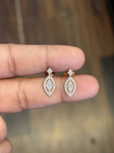 Silver hanging flower stud with rosegold finish