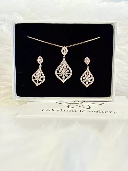 Silver diana pendat set with rosegold finish