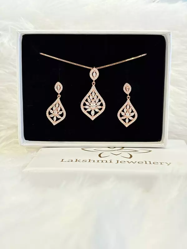 Silver diana pendat set with rosegold finish