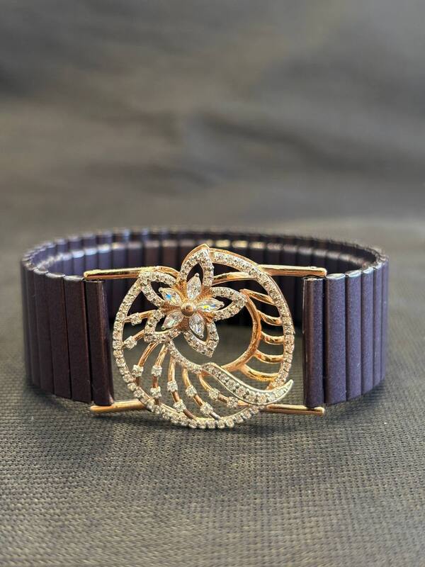 Silver margazhi wrist band with rosegold finish