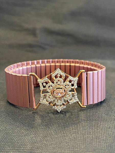 Silver tharika wrist band with rosegold finish