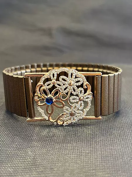 Silver ithal wristband with rosegold finish