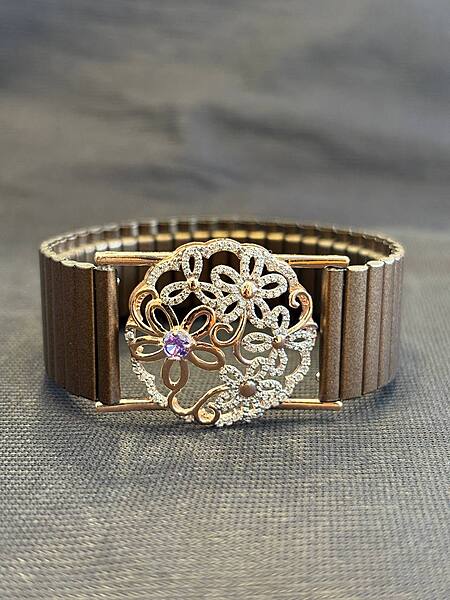Silver marutham violet wrist band with rosegold finish