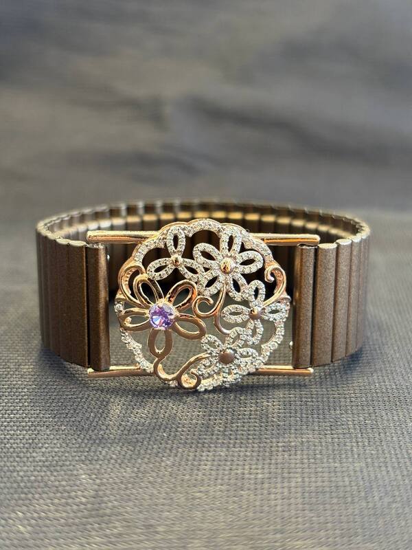 Silver marutham violet wrist band with rosegold finish