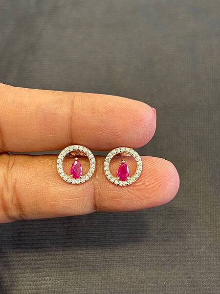 Silver round pink drop stud with rosegold finish