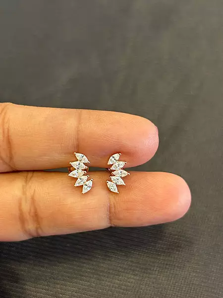 Silver white helix stud with rosegold finish